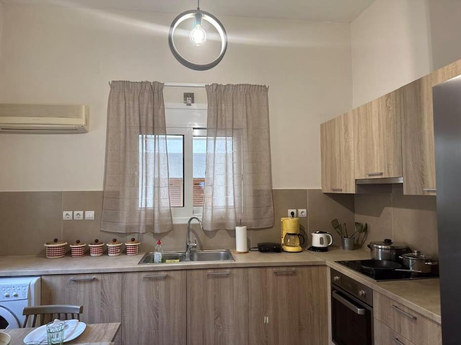 Comfortable 2 Bed Apt 5 Mins/Nafplio 10 Mins/Beach Διαμέρισμα Εξωτερικό φωτογραφία